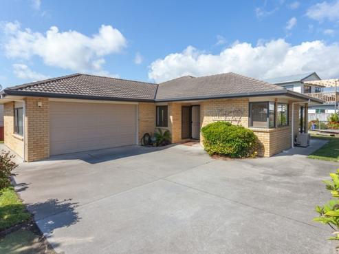 211B Leander Road, Whangamata