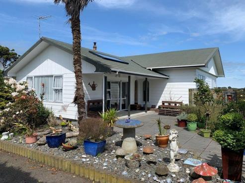 1425 South Road, Manaia