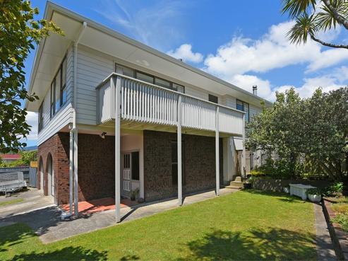 24 Brightwater Crescent, Totara Park