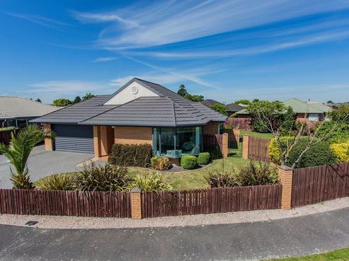 17 Bella Rosa Drive, Hei Hei
