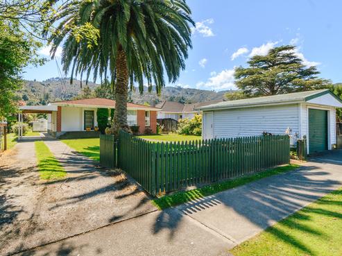 63 Glen Road, Stokes Valley