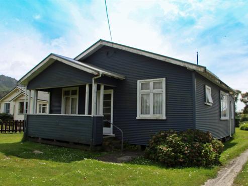 16 Seddon Street, Runanga