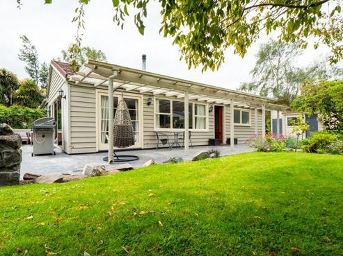 283 Claremont Road, Hadlow