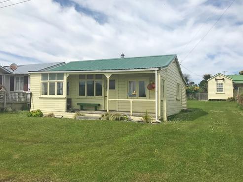 3 Rimu Street, Kaka Point