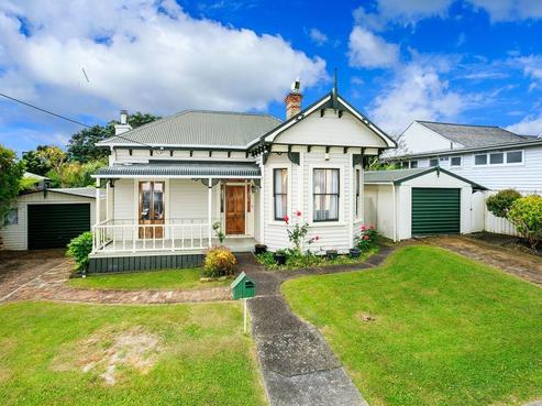 30 Mariposa Crescent, Birkenhead