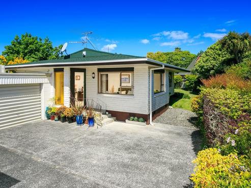 2/4 Nea Place, Hillcrest