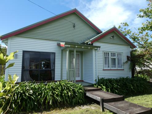 17 Roebuck Street, Westport