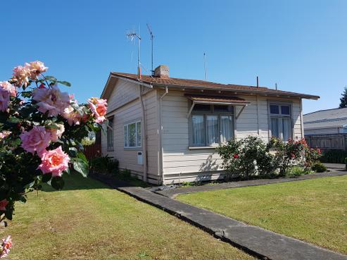 602 Willowpark Road North, Hastings