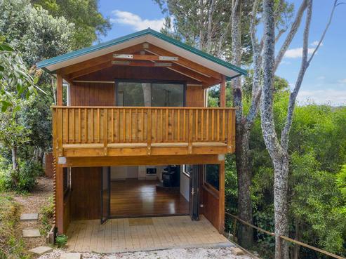 33B Landing Road, Titirangi