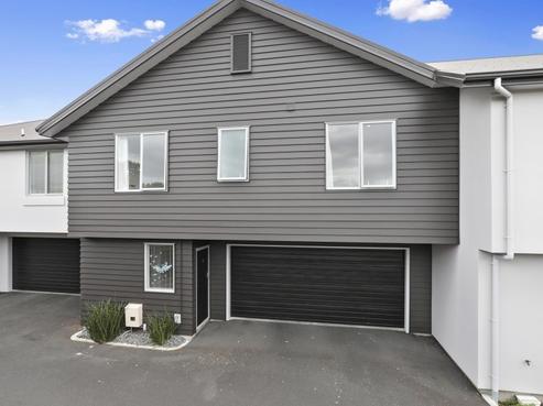 2/6 Page Place, Hamilton East