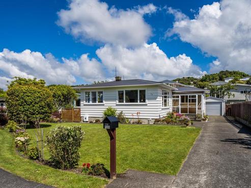 12 Clematis Grove, Maungaraki