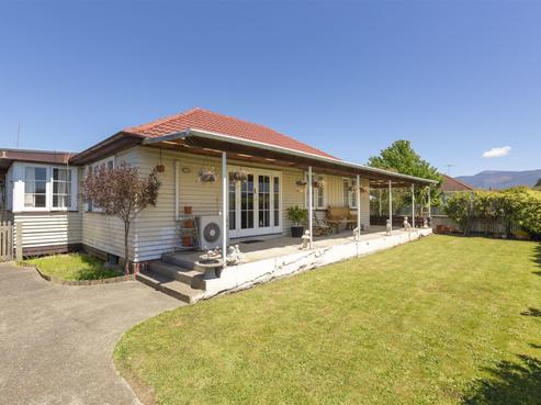 11 Whakarewa Street, Motueka