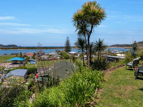 8 Pine Road, Ngunguru