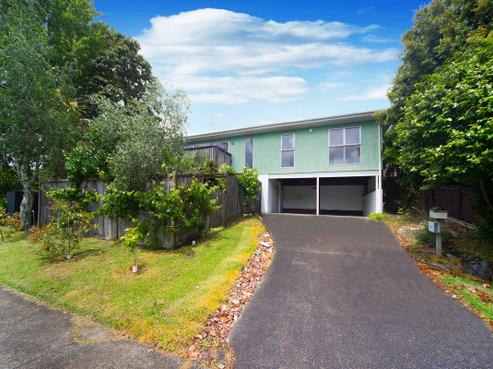 20 Ayton Drive, Totara Vale