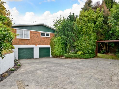 30 Sunnyhills Avenue, Glenview