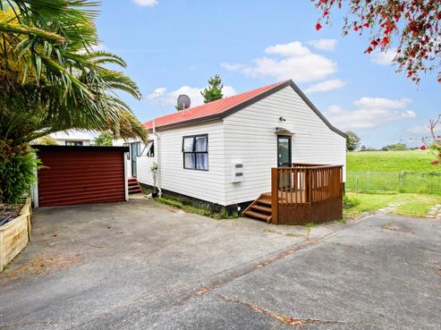2/31 Saint Leonards Road, Kelston