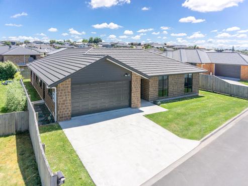 23 Max Landing, Grandview Heights