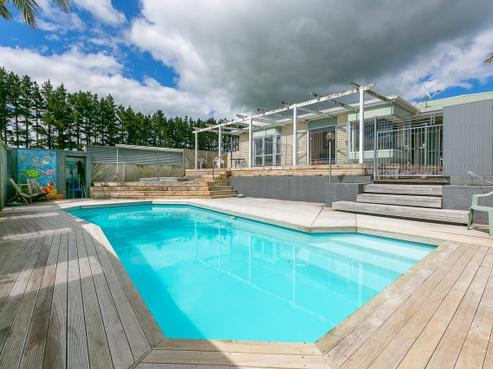 708 Mountain Road, Lepperton