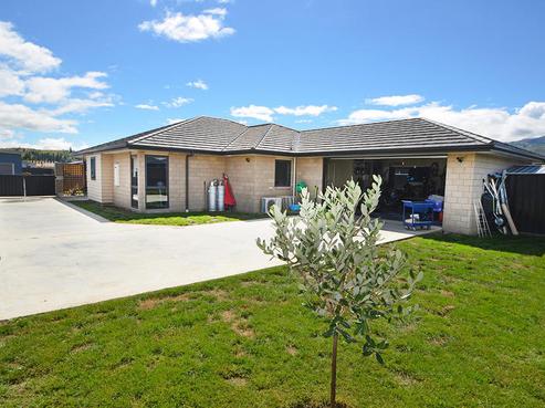 10 Excelsior Place, Cromwell