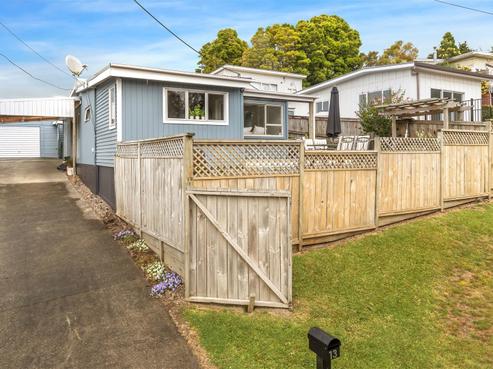 13 Rata Road, Stanmore Bay