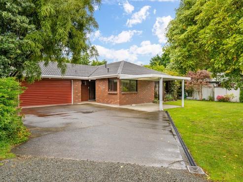 9B Heretaunga Square, Silverstream