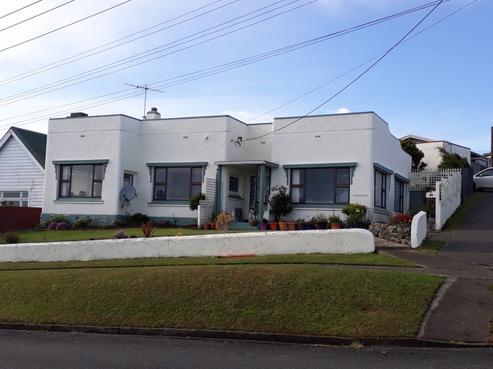 74 Foyle Street, Bluff