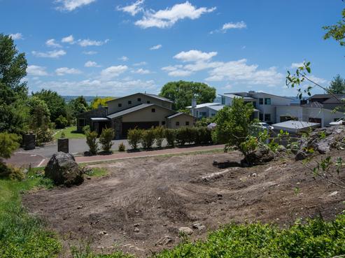 15 Gemini Place, Kawaha Point