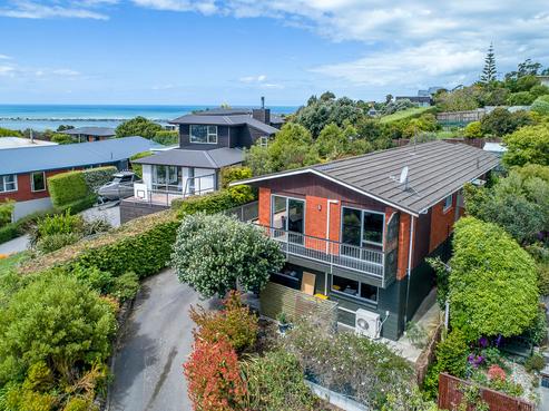 236 Cannon Hill Crescent, Mount Pleasant