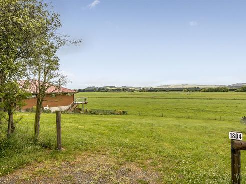 1804 Cust Road, Cust