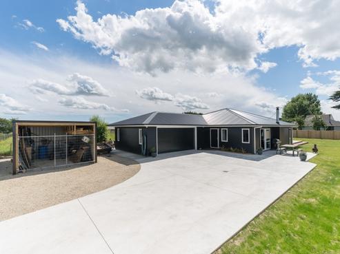 823 Stoney Creek Road, Bunnythorpe