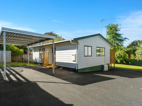 176 Poike Road, Poike