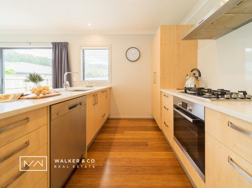 93 Riverstone Drive, Riverstone Terraces