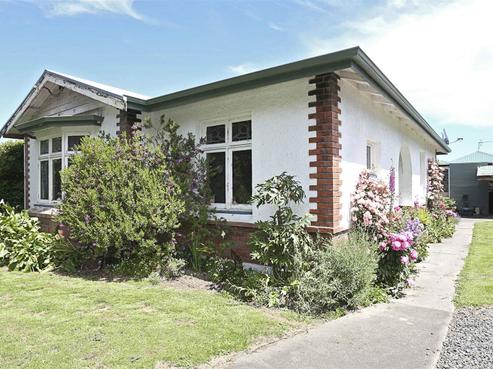 200 Kelvin Street, Avenal