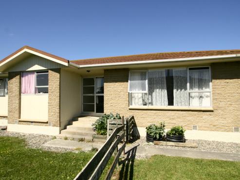 32 Ottrey Street, Clifton