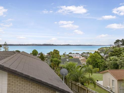 966A Whangaparaoa Road, Manly