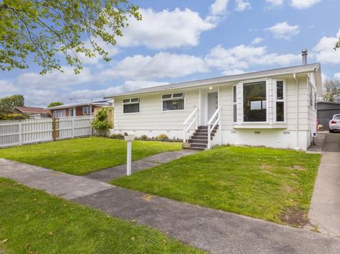 159 California Drive, Totara Park