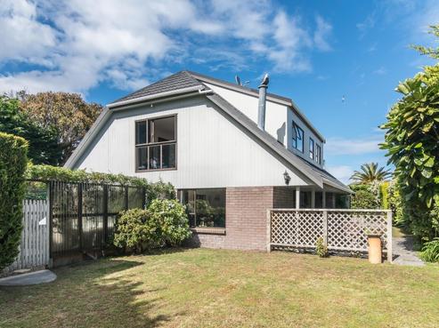 40 Olive Terrace, Paraparaumu Beach