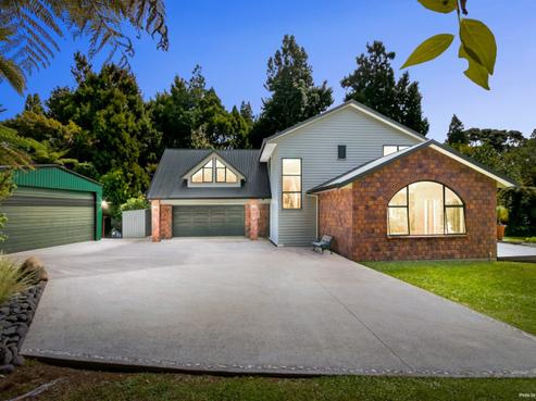 155 Stoney Creek Drive, Waitakere