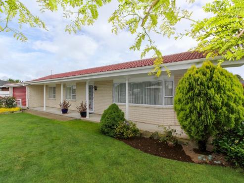 11 Boulevard Drive, Merrilands