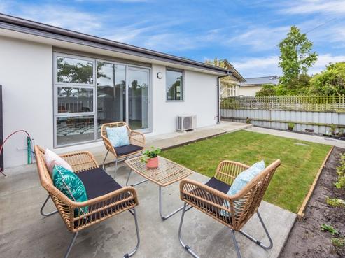 2/21 Allard Street, Edgeware