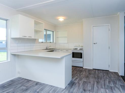 5 Lander Place, Flaxmere