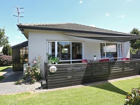 219 Pomona Street, Strathern
