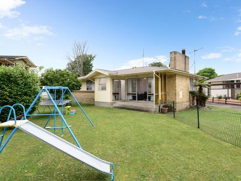 27 Browning Street, Leamington