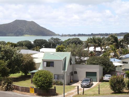 9 Juniper Lane, Pukenui