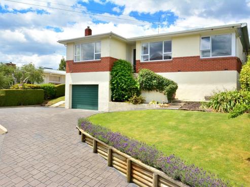 23 Upland Street, Helensburgh