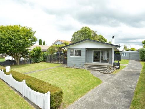 7 Elmwood Crescent, Pukete