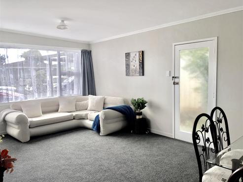 7F Ruihi Street, Victoria