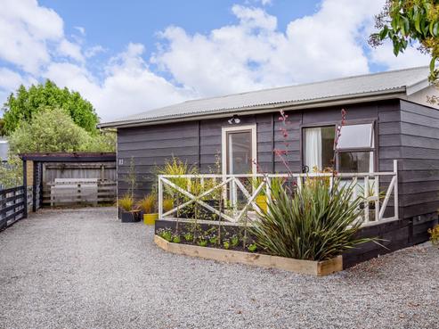 83 Jellicoe Street, Martinborough