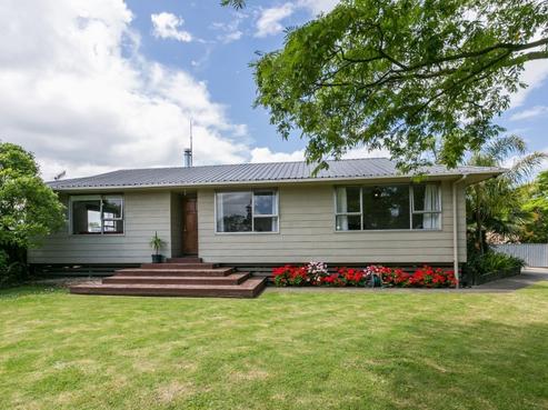 26 Perry Crescent, Greenmeadows