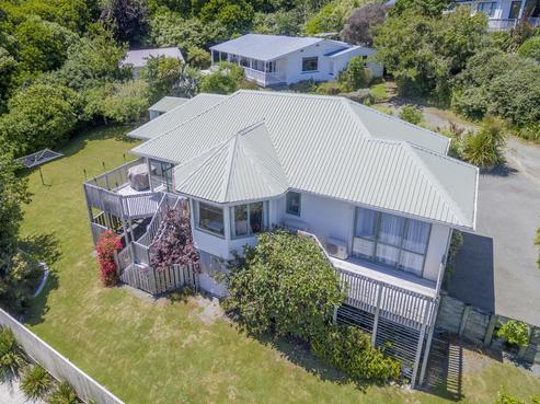 9 Amokura Street, Waikanae